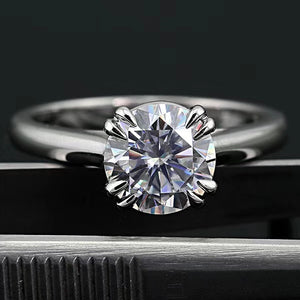 18K White Gold 2CT Round Moissanite Ring