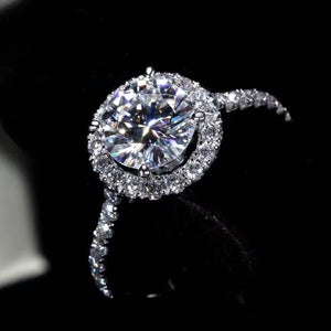 18k white gold moissanite halo ring