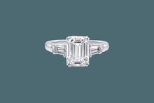 将图片加载到图库查看器，18 K white gold emerald cut moissanite engagement ring